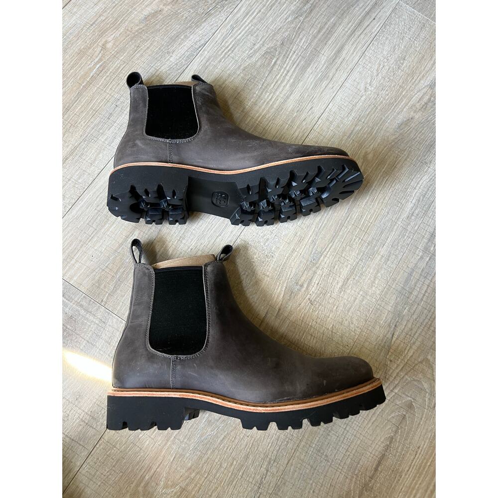 NWT Go to lug Chelsea Boot Nisolo size 9.5